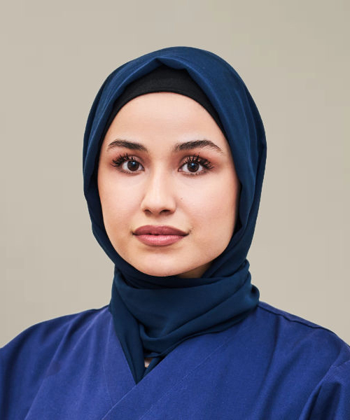 Portrait Samira, Auszubildende